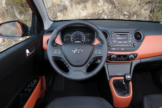 Hyundai i10: Überprüfung, Spezifikationen, Fotos