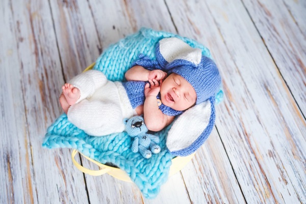 Wie man ein Mädchen und einen Jungen nennt, die im Jahr 2017 geboren sind