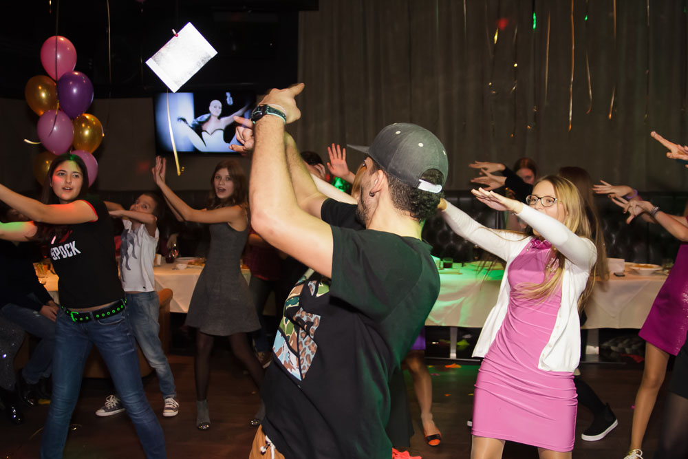 Wie feiert man den Geburtstag eines Teenagers?