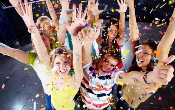 Wie feiert man den Geburtstag eines Teenagers?