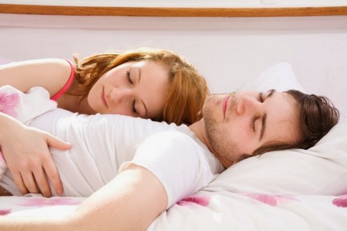 Wie man Romantik hält, wenn Kinder geboren werden: 7 nützliche Tipps