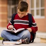 Kind in der Grundschule