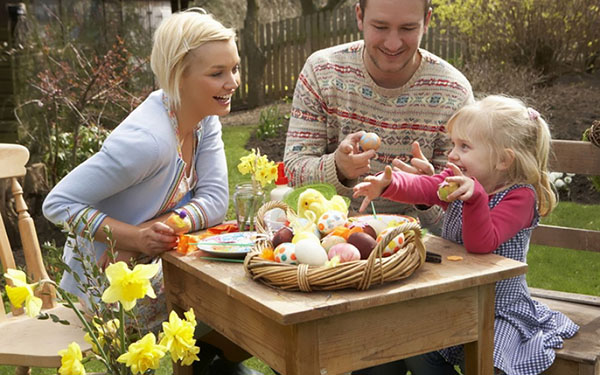 Helle Ostern: Wie man sich auf die Feier mit dem Kind vorbereitet