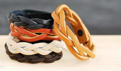 Lernen, Armband aus Leder zu weben