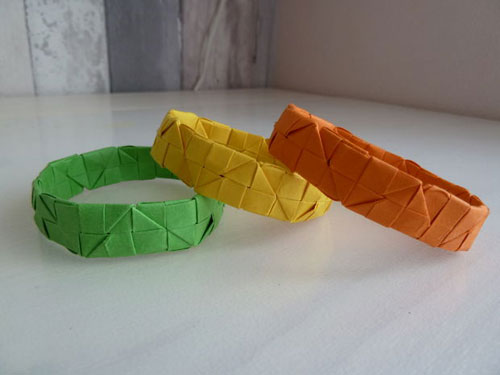 Origami Armband aus Quadraten
