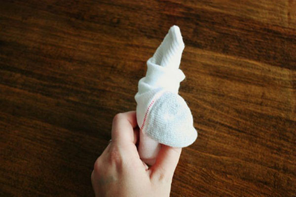 Wie man einen Strauß von Socken für Männer macht