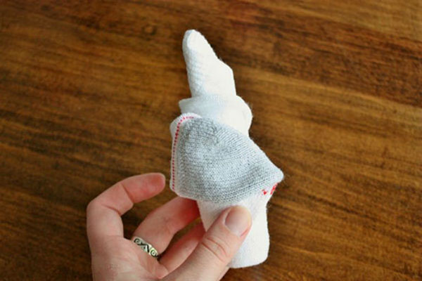 Wie man einen Strauß von Socken für Männer macht