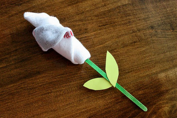 Wie man einen Strauß von Socken für Männer macht