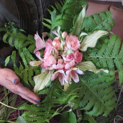 Blumenstrauß mit eigenen Händen