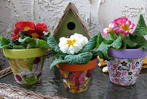 Decoupage von Blumentöpfen