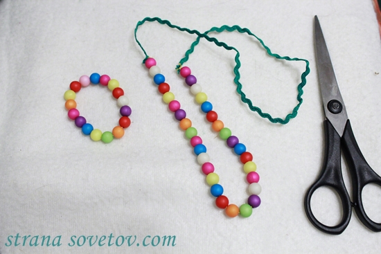 Kinder-Set: Armband und Kette aus Bändern und Perlen