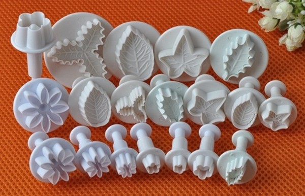 Formen für Mastix mit ihren eigenen Händen: Herstellung von Ornamenten aus Mastix Formen für Mastix mit ihren eigenen Händen: Herstellung von Ornamenten aus Mastix