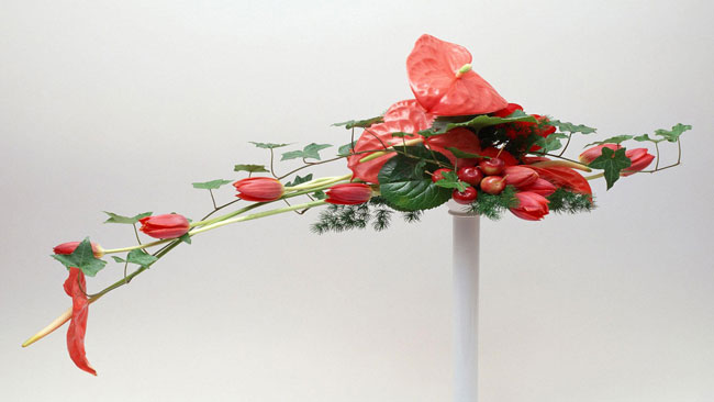 Ikebana - Kunst der Blumenarrangements