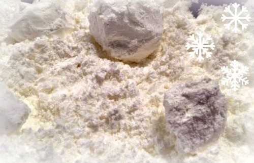 Künstlicher Schnee mit eigenen Händen