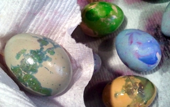 wie man Eier zu Ostern malt