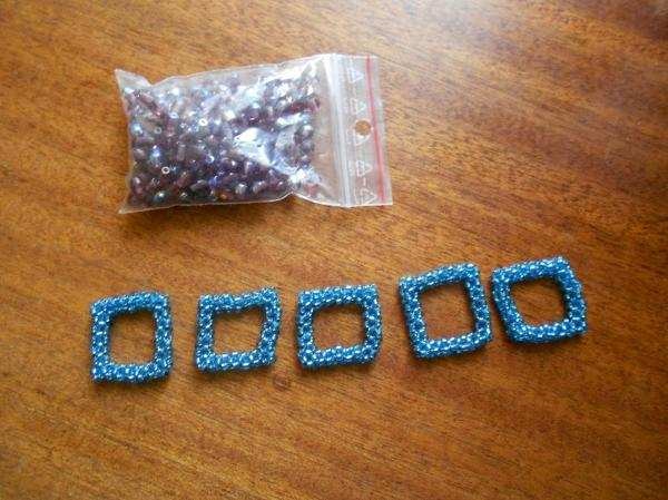 Wie man ein Perlenarmband für Anfänger macht
