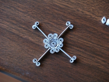 Quilling Weihnachtsspielzeug