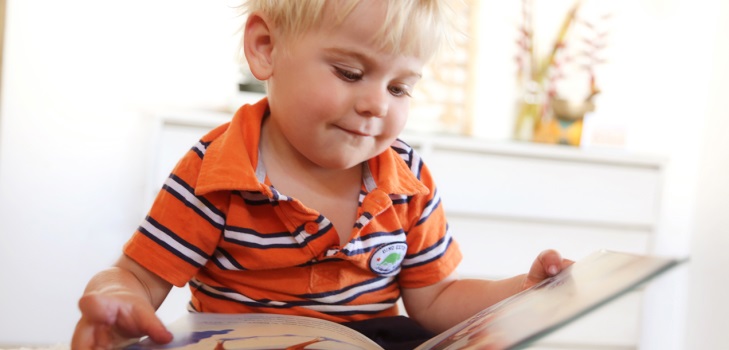 Helles und kognitives Buch-Baby