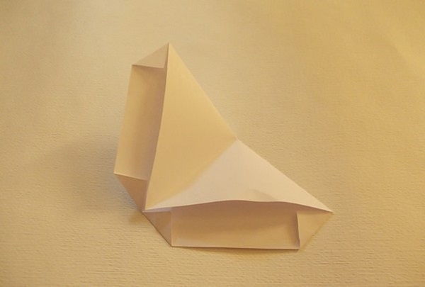Wie man mit eigenen Händen ein Schwert aus Papier macht