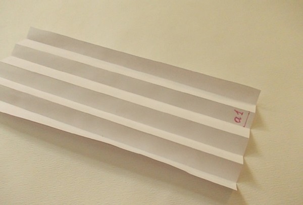Wie man mit eigenen Händen ein Schwert aus Papier macht