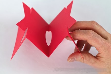 Wir machen einen schönen volumetrischen Valentin am 14. Februar - eine Meisterklasse mit einem Foto