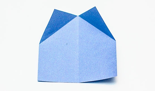 Wie man eine Origami-Blume mit eigenen Händen macht
