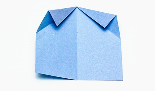 Wie man eine Origami-Blume mit eigenen Händen macht