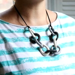 Wie man eine Halskette aus Polymer Clay eigenen Händen macht