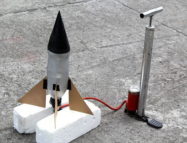 Wie man eine Rakete mit eigenen Händen macht