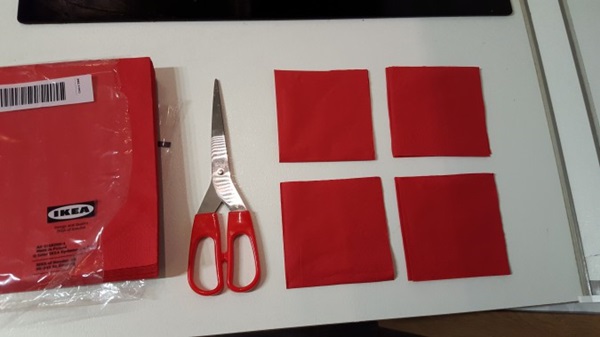 Stieg von einer Serviette mit deinen eigenen Händen