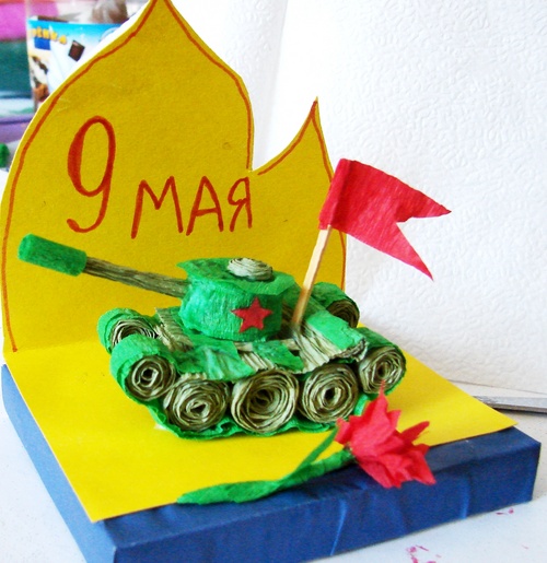 Basteln für den 9. Mai mit ihren eigenen Händen: ein Panzer aus Papier
