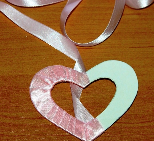 Wie man einen Valentin mit eigenen Händen macht