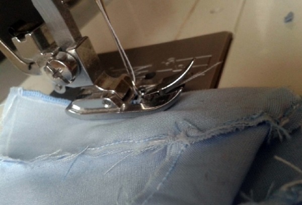 Wie man Puppenkleider mit eigenen Händen näht