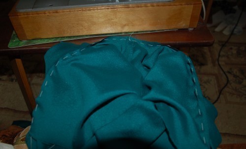 Wie man das einfachste Kleid mit den eigenen Händen näht