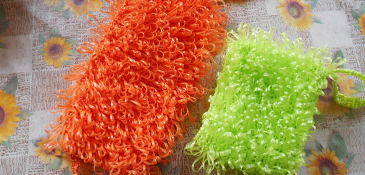 Wie man eine Luffa-Häkelarbeit bindet?
