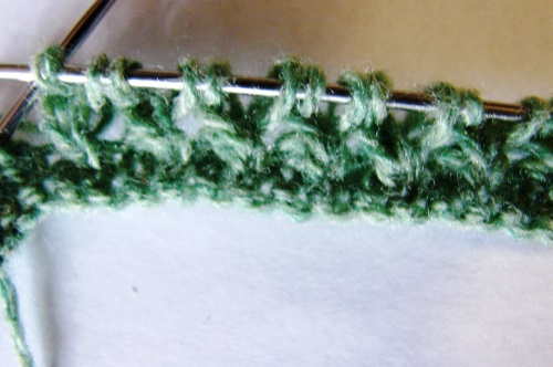 Sommertasche mit Resten von Garnstricken
