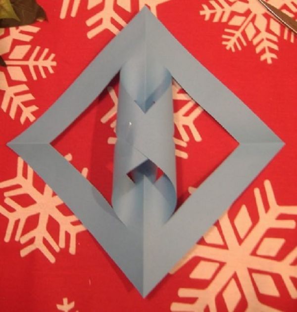Schöne Schneeflocken für das neue Jahr 2017 mit ihren eigenen Händen aus Papier - Diagramme und Fotos in Etappen. Meisterkurse für Kinder auf großen Schneeflocken in Origami-Technik