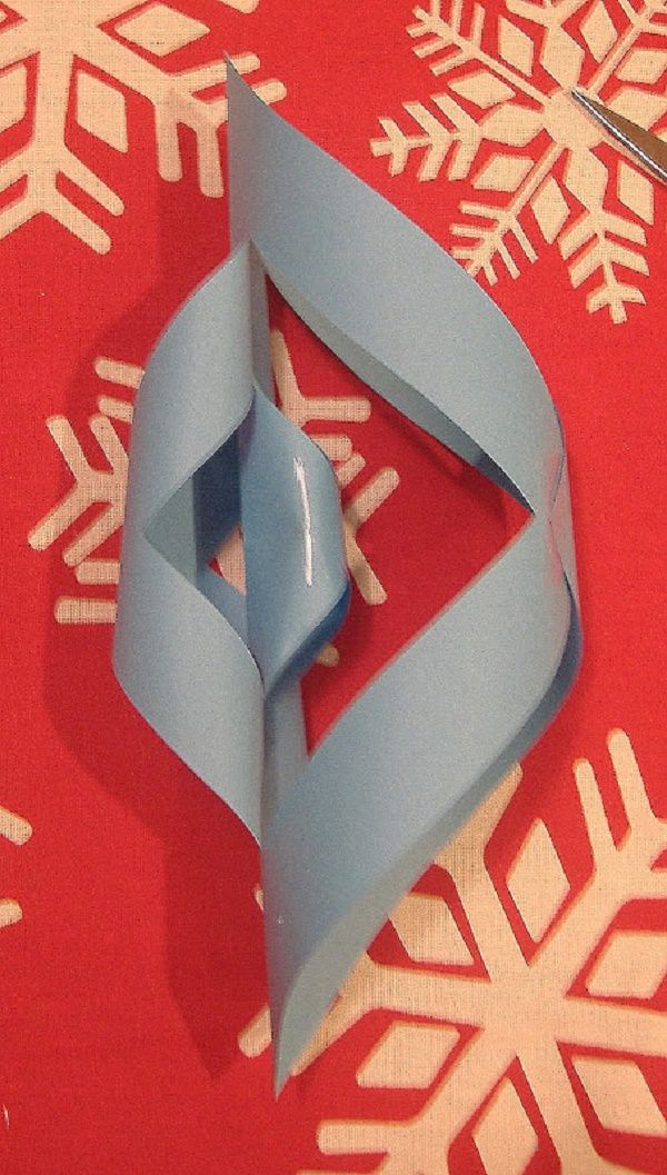 Schöne Schneeflocken für das neue Jahr 2017 mit ihren eigenen Händen aus Papier - Diagramme und Fotos in Etappen. Meisterkurse für Kinder auf großen Schneeflocken in Origami-Technik