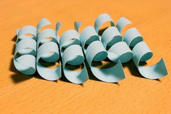 Schöne Schneeflocken für das neue Jahr 2017 mit ihren eigenen Händen aus Papier - Diagramme und Fotos in Etappen. Meisterkurse für Kinder auf großen Schneeflocken in Origami-Technik