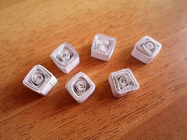 Schöne Schneeflocken für das neue Jahr 2017 mit ihren eigenen Händen aus Papier - Diagramme und Fotos in Etappen. Meisterkurse für Kinder auf großen Schneeflocken in Origami-Technik
