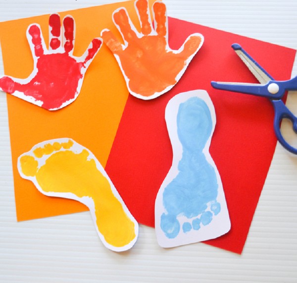 Postkarte zum Muttertag mit eigenen Händen, Meisterkurse mit Fotos für Kindergarten und 1-3 Noten