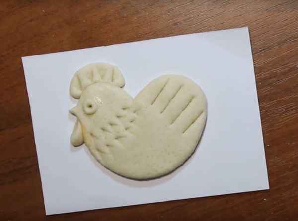 Hahn mit seinen eigenen Händen