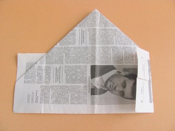 Wie man eine Kappe aus Papier macht