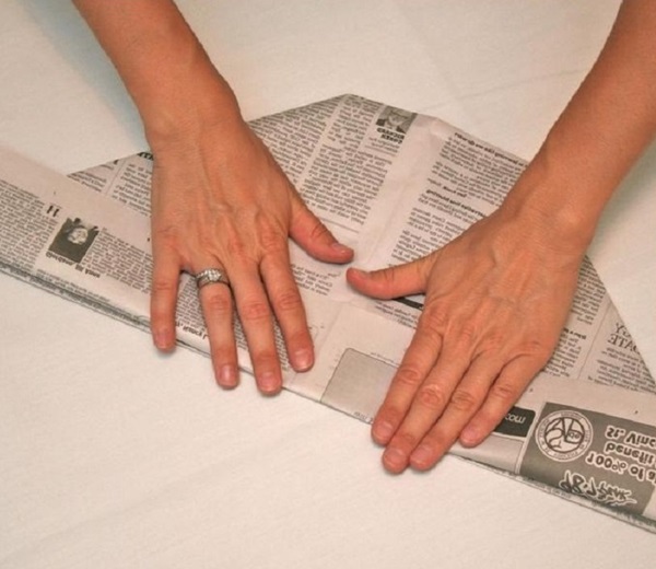 Wie man eine Kappe aus Papier macht