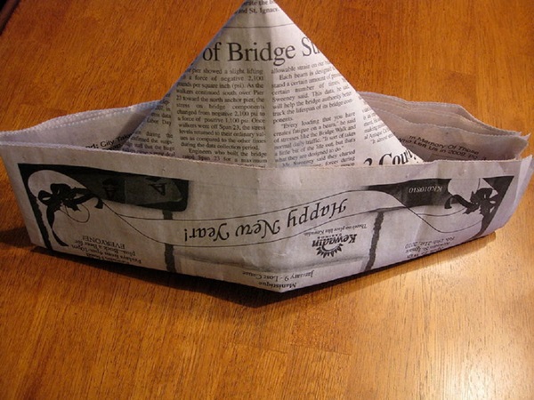 Wie man eine Kappe aus Papier macht