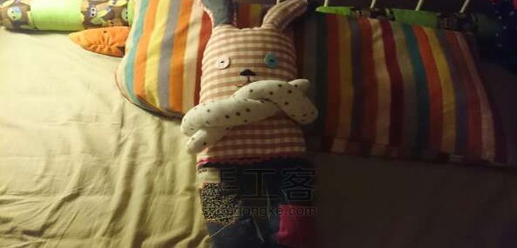 Stofftier Hase mit den eigenen Händen