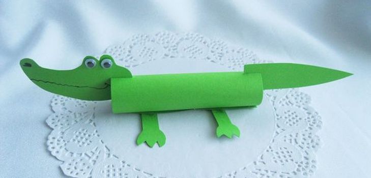 Krokodil aus farbigem Papier mit eigenen Händen