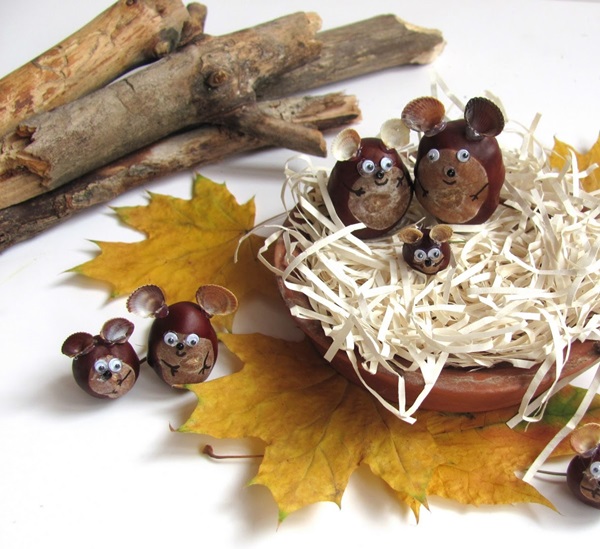 Handwerk aus Kastanien zum Thema Herbst