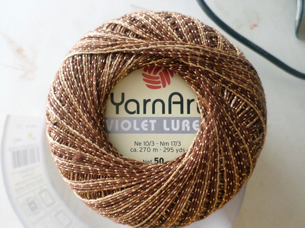 2 Coils aus Schnittgarn mit Lurex