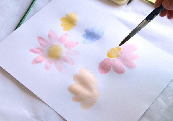 Muttertag mit eigenen Händen zeichnen: Bleistift, Farben, Kindergarten, Schule